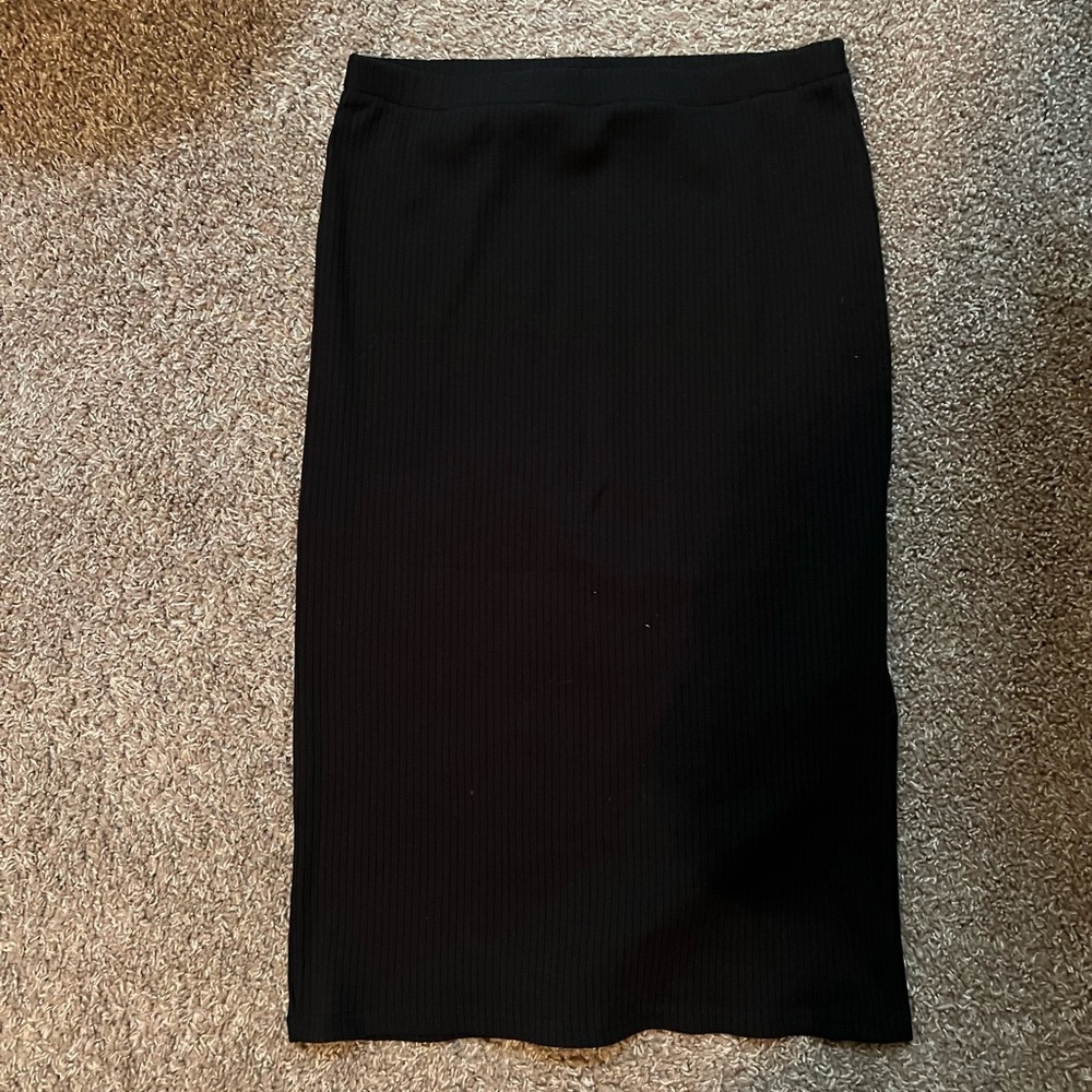 Black Stretchy Skirt